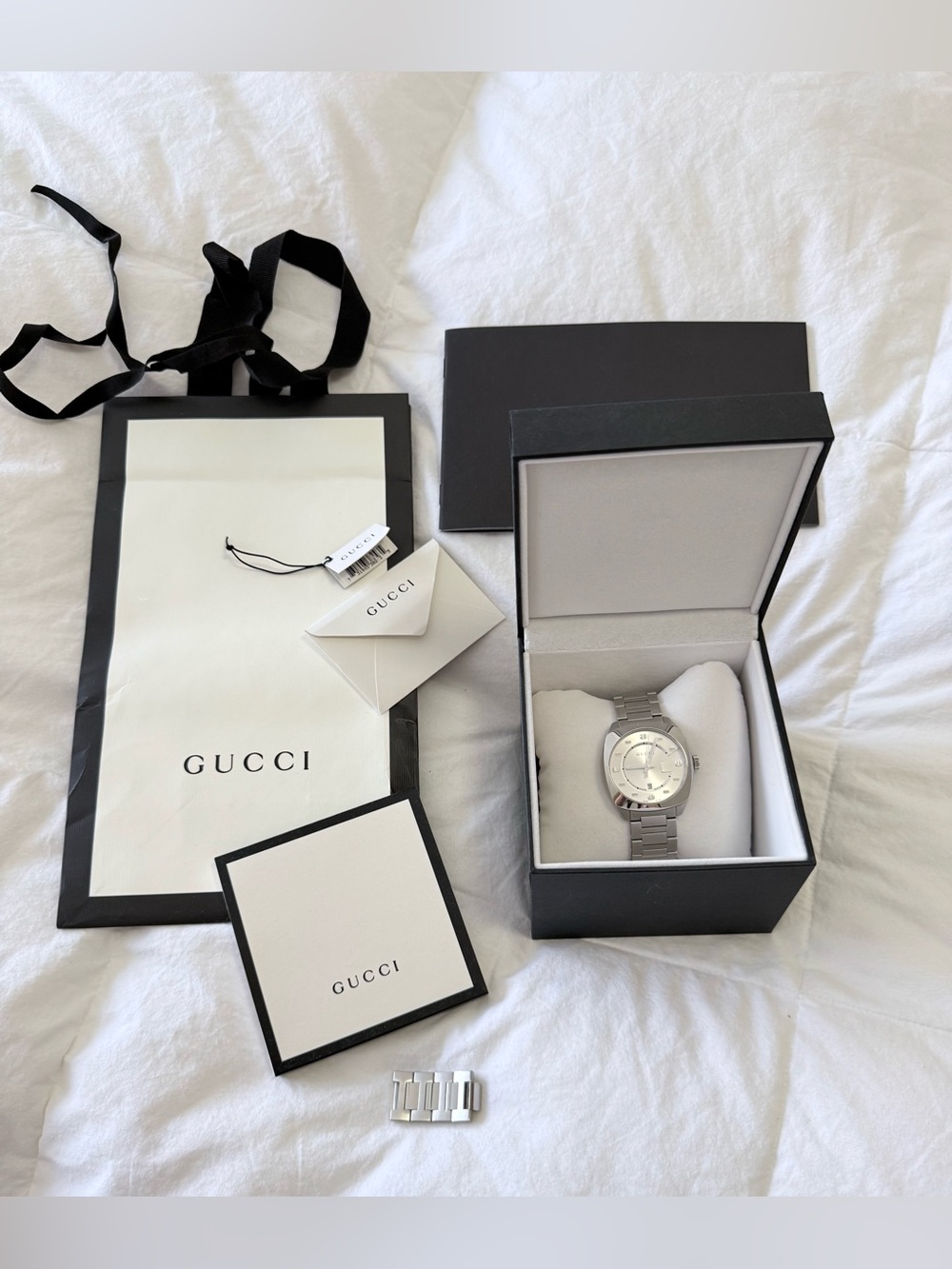 Gucci | Men’s Unisex | GG2570 YA142308 Stainless Steel Silver Watch | Full Set - Picture 2 of 13